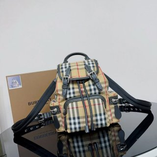 Burberry 3WAY リュック ナイロン ブラック 9701 サイズ:26x16cm