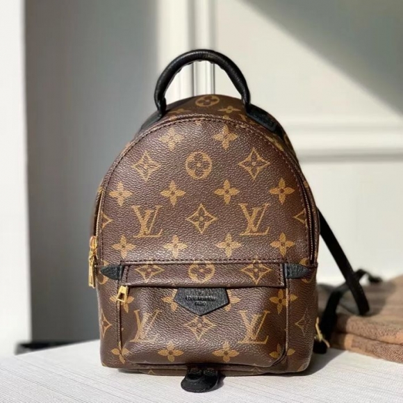 Louis Vuitton カラフルフラワー リュック モノグラム カラフル M44873 サイズ:22x15cm Louis Vuitton カラフルフラワー リュック モノグラム カラフル M44873 サイズ:22x15cm