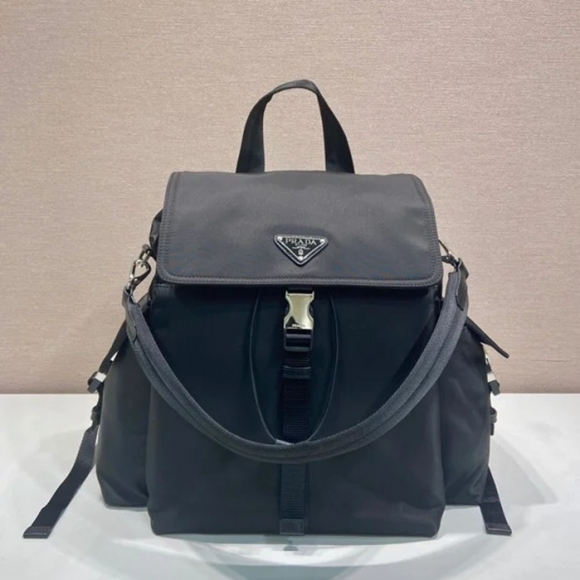 Prada クラシック ナイロン ショルダーストラップ ナイロン ブラック 2VZ118 サイズ:39x37x20cm