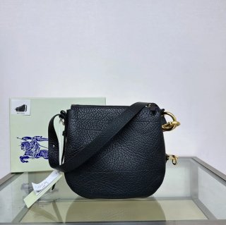 BURBERRY ナイトバトルバッグ 粒紋カーフ サイズ:24x23cm