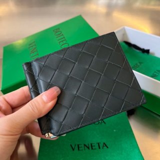 BOTTEGA VENETA BV 592626 新作マネークリップ 編み牛皮 11.5x9x0.5cm サイズ:11.5x9x0.5cm