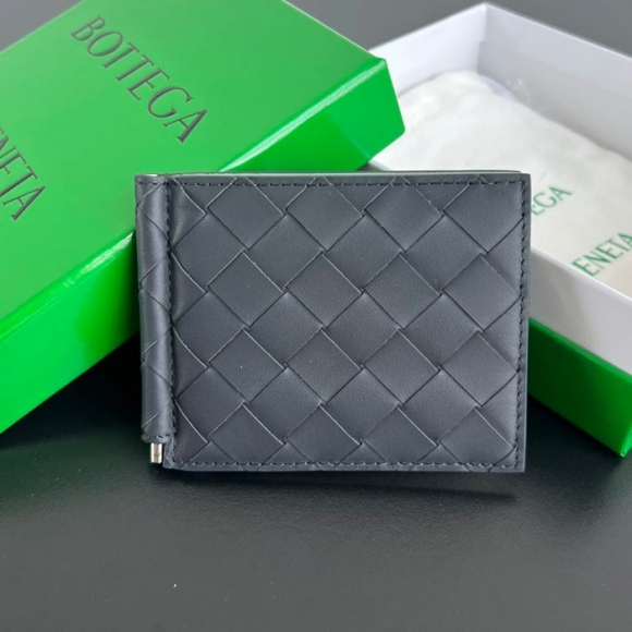 BOTTEGA VENETA BV 592626 新作マネークリップ 編み牛皮 11.5x9x0.5cm サイズ:11.5x9x0.5cm BOTTEGA VENETA BV 592626 新作マネークリップ 編み牛皮 11.5x9x0.5cm サイズ:11.5x9x0.5cm