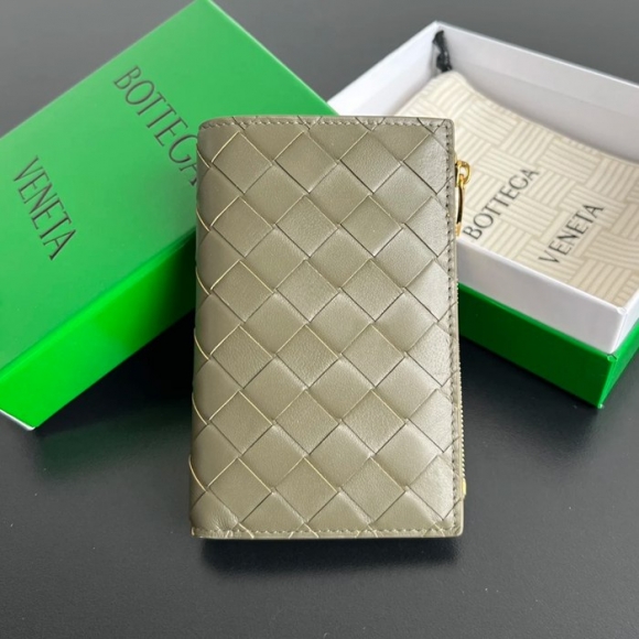 BOTTEGA VENETA BV 749940 編み 二つ折りジップ財布 14.5x9.5cm サイズ:14.5x9.5cm BOTTEGA VENETA BV 749940 編み 二つ折りジップ財布 14.5x9.5cm サイズ:14.5x9.5cm