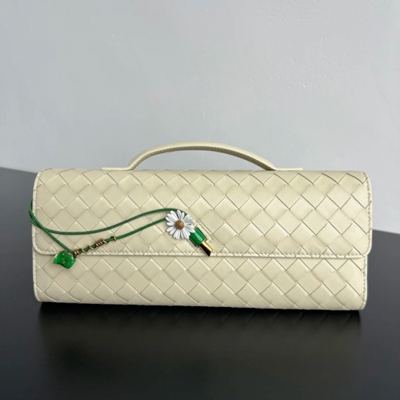 BOTTEGA VENETA BV 836810 アンディアーモ クラッチバッグ ヒナギク 31x13cm サイズ:31x13cm BOTTEGA VENETA BV 836810 アンディアーモ クラッチバッグ ヒナギク 31x13cm サイズ:31x13cm