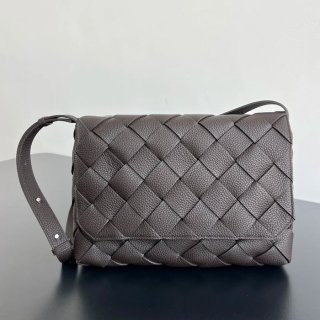 BOTTEGA VENETA BV 815796 ディアゴ斜め掛け サイズ:32x21.5cm