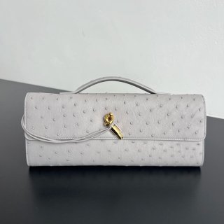 BOTTEGA VENETA BV 805241 アンディアーモ クラッチバッグ ダチョウ革 31x13cm サイズ:31x13cm