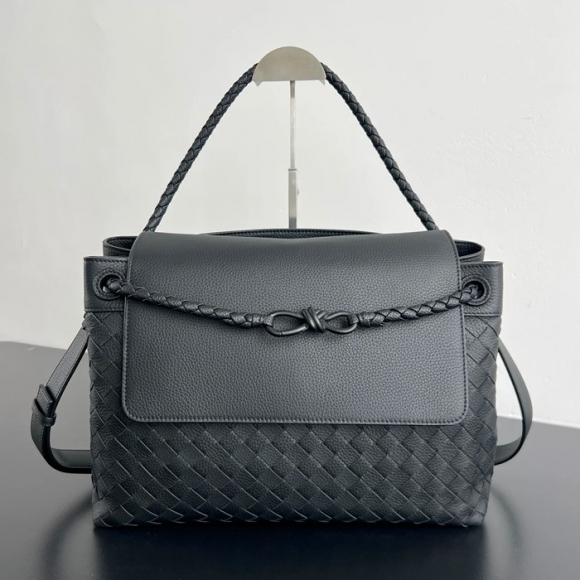 BOTTEGA VENETA BV 807715 新作粒面斜め掛け アンディアーモ サイズ:37x26x13cm