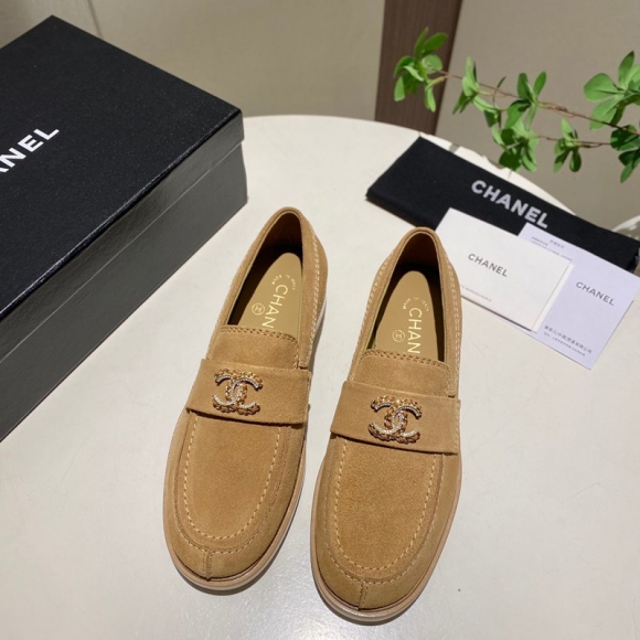 【CHANEL】新作ローファーレディース
