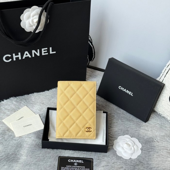 CHANEL AP3197 クラシックパスポートケース カヴィア粒革 サイズ:14.5x10.5cm CHANEL AP3197 クラシックパスポートケース カヴィア粒革 サイズ:14.5x10.5cm