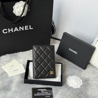 CHANEL AP3197 クラシックパスポートケース カヴィア粒革 サイズ:14.5x10.5cm