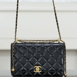 CHANEL カーフレザー ブラック×ゴールド チェーンバッグ ヴィンテージ 19×12×3.5cm サイズ:19×12×3.5cm