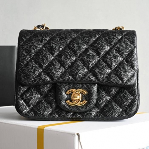 CHANEL ラムレザー ブラック×ホワイト×ゴールド 17×13.5×8cm サイズ:17×13.5×8cm