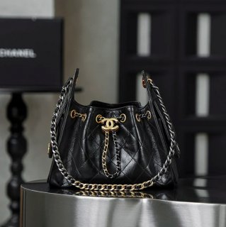 CHANEL カーフレザー ブラック×ゴールド 斜め掛けバッグ ヴィンテージ 小 22×20×12.5cm サイズ:22×20×12.5cm