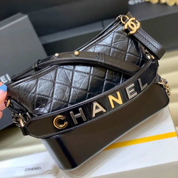 CHANEL 1582 配色 シルバー×ゴールド 斜め掛けバッグ 小 中 20×15×8cm サイズ:20×15×8cm CHANEL 1582 配色 シルバー×ゴールド 斜め掛けバッグ 小 中 20×15×8cm サイズ:20×15×8cm