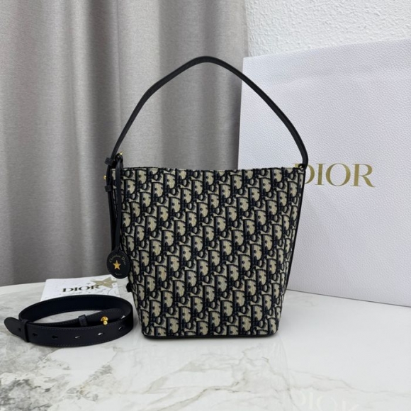 DIOR 2854 カーフレザー、レザー、オブリーク プリント、レター、フラワー ブルー、ベージュ 斜め掛けバッグ、ショルダーバッグ、ハンドバッグ 小 新作 サイズ:24x20x15cm DIOR 2854 カーフレザー、レザー、オブリーク プリント、レター、フラワー ブルー、ベージュ 斜め掛けバッグ、ショルダーバッグ、ハンドバッグ 小 新作 サイズ:24x20x15cm