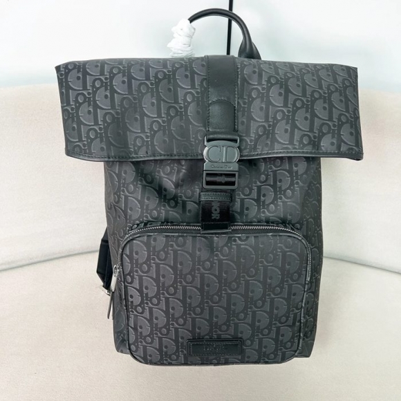 DIOR トレック巻き上げリュック オブリーク サイズ:41x29x16cm