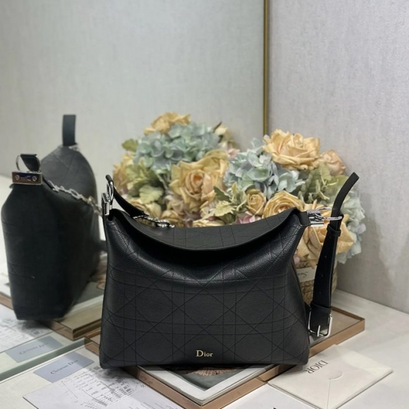 DIOR 1412 レター、パッチワーク ブラック、ゴールド ショルダーバッグ、ハンドバッグ 中 小 33.0x27.0x9.0cm サイズ:33x27cm DIOR 1412 レター、パッチワーク ブラック、ゴールド ショルダーバッグ、ハンドバッグ 中 小 33.0x27.0x9.0cm サイズ:33x27cm