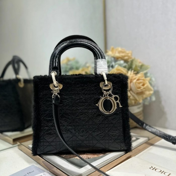 DIOR 0565 ブラック、ベージュ 斜め掛けバッグ、ショルダーバッグ、ハンドバッグ 中 24.0x21.0x12.0cm サイズ:24x21x12cm DIOR 0565 ブラック、ベージュ 斜め掛けバッグ、ショルダーバッグ、ハンドバッグ 中 24.0x21.0x12.0cm サイズ:24x21x12cm