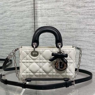 DIOR ラムレザー、チェーン リボン、フラワー ブラック、ホワイト 斜め掛けバッグ、ショルダーバッグ、チェーンバッグ ミニ 新作 16.0x10.0x5.5cm サイズ:16x10x5.5cm