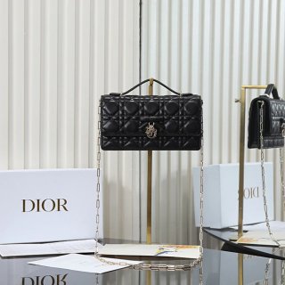 DIOR 0984 ラムレザー、チェーン レター、リボン ブラック 斜め掛けバッグ、ハンドバッグ、チェーンバッグ クラシック 21.0x11.5x4.5cm サイズ:21x11.5x4.5cm