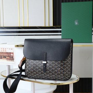 GOYARD クルシエメッセンジャー サイズ:32x25cm