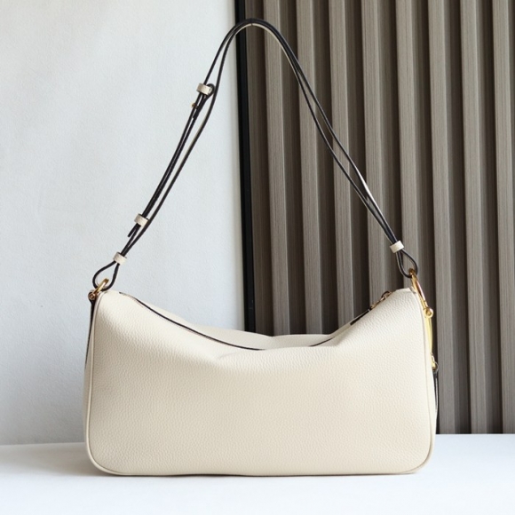 GUCCI 862530 カーフレザー、レザー ショルダーバッグ 馬銜 38cm サイズ:8X20X15cm GUCCI 862530 カーフレザー、レザー ショルダーバッグ 馬銜 38cm サイズ:8X20X15cm