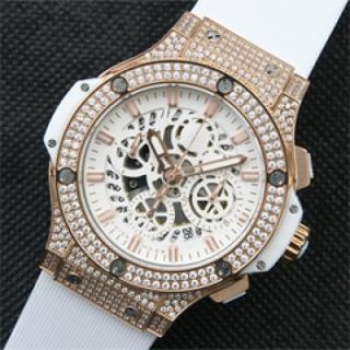 HUBLOT アエロバン ホワイトスケルトン ラバーベルト 2年保証付き HUBLOT アエロバン ホワイトスケルトン ラバーベルト 2年保証付き