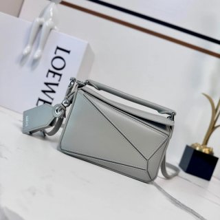 LOEWE 062511 ミニパズルハンドバッグ サイズ:17.5x12.5x7.5cm