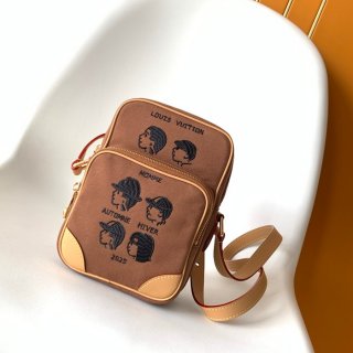 LOUIS VUITTON M25866 アマゾーヌ 斜め掛け サイズ:20x13.5cm