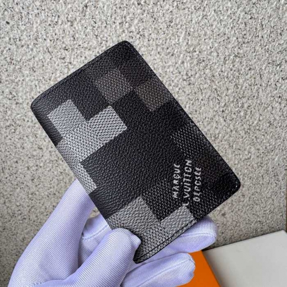 LOUIS VUITTON M14928 ポケットオーガナイザー ダモフラージュ サイズ:8x1x11cm