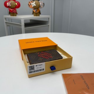 LOUIS VUITTON M11631 ポケットオーガナイザー モノグラムダスト サイズ:7.5x11.1cm