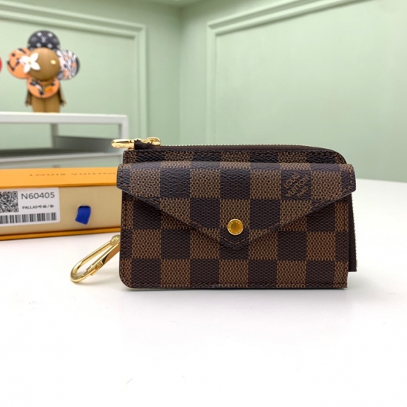LOUIS VUITTON N60405 レクトヴェルソ カードケース ダミエエベン ピンク サイズ:13x9.5x2.5cm LOUIS VUITTON N60405 レクトヴェルソ カードケース ダミエエベン ピンク サイズ:13x9.5x2.5cm