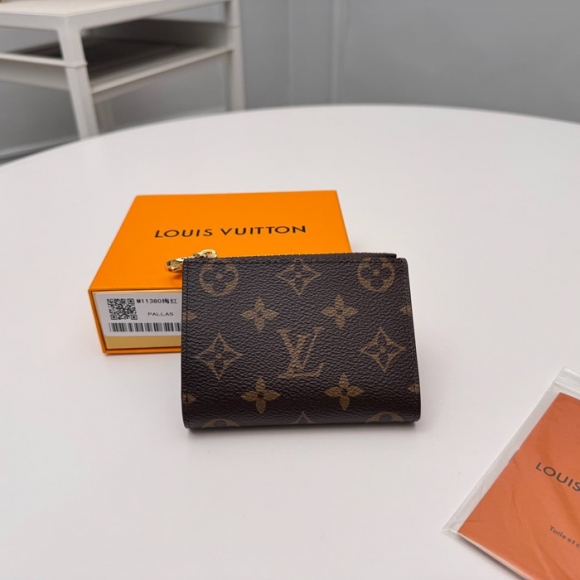 LOUIS VUITTON M11380 リサ財布 モノグラム ピンク サイズ:9x11.5x1.5cm LOUIS VUITTON M11380 リサ財布 モノグラム ピンク サイズ:9x11.5x1.5cm