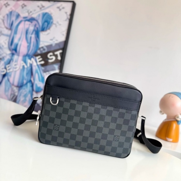LOUIS VUITTON N40087 トロカデロNM メッセンジャー サイズ:29x21cm LOUIS VUITTON N40087 トロカデロNM メッセンジャー サイズ:29x21cm