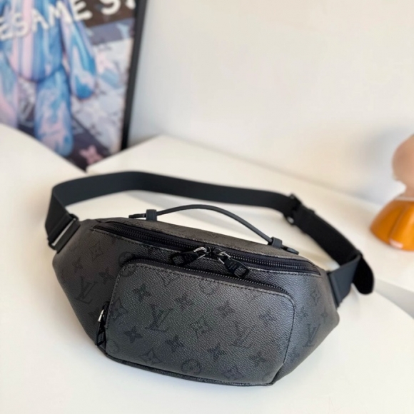LOUIS VUITTON M26763 ラッシュ ウエストバッグ サイズ:30x15cm LOUIS VUITTON M26763 ラッシュ ウエストバッグ サイズ:30x15cm