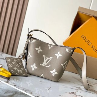 LOUIS VUITTON M13045 パターン グレー 斜め掛けバッグ レディース斜め掛け 18x16x12cm サイズ:18x16x12cm
