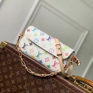 LOUIS VUITTON M27492 キャンバス モノグラム 斜め掛けバッグ レディース斜め掛けチェーン 23.5x12x4.3cm サイズ:23.5x12x4.3cm LOUIS VUITTON M27492 キャンバス モノグラム 斜め掛けバッグ レディース斜め掛けチェーン 23.5x12x4.3cm サイズ:23.5x12x4.3cm