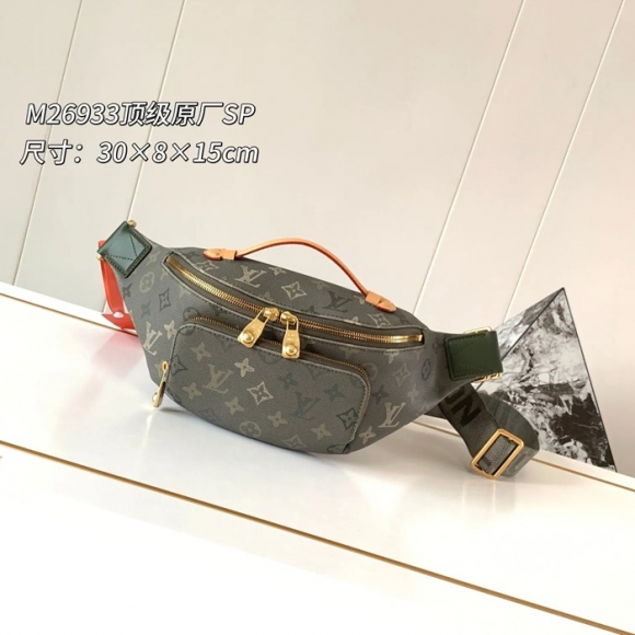 LOUIS VUITTON M26933 ラッシュ ウエストバッグ オリーブグリーン サイズ:30x15cm LOUIS VUITTON M26933 ラッシュ ウエストバッグ オリーブグリーン サイズ:30x15cm