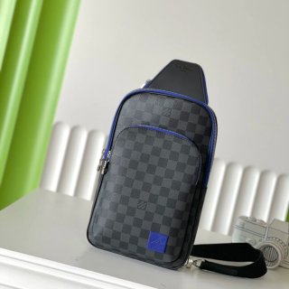 LOUIS VUITTON N00086 アベニューNM 黒格ショルダー胸バッグ サイズ:31x20cm