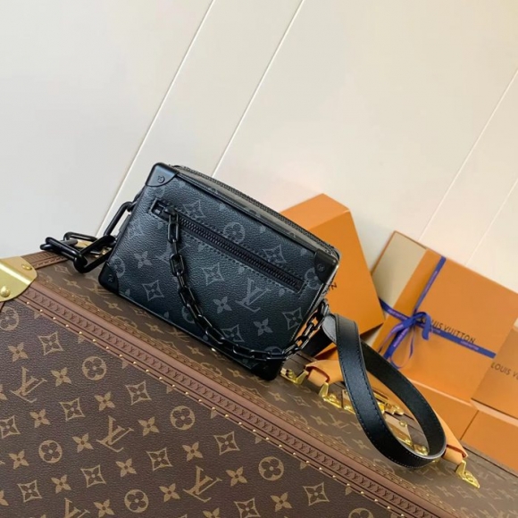 LOUIS VUITTON M44735 小メッセンジャー ソフトトランク サイズ:18.5x13cm LOUIS VUITTON M44735 小メッセンジャー ソフトトランク サイズ:18.5x13cm