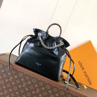 LOUIS VUITTON M25522 羊皮 リュックサック ショルダーリュックチェーン 25x24x10cm サイズ:25x24x10cm