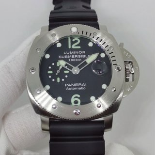 PANERAI PAM00243 ルミノール サブマーシブル 自動巻き PANERAI PAM00243 ルミノール サブマーシブル 自動巻き