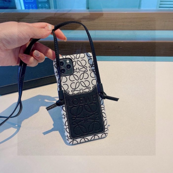 ロエベ スタイル スマホケース