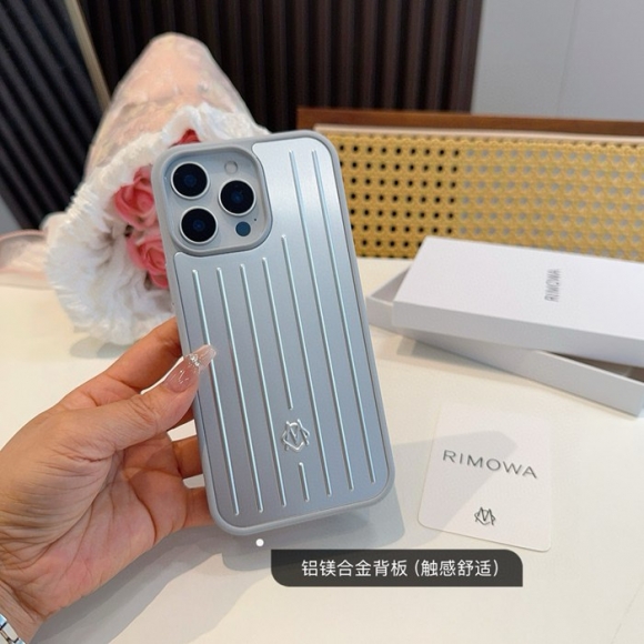 リモワ スタイル スマホケース