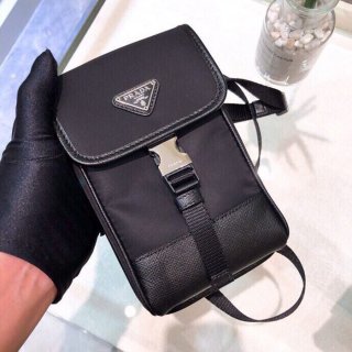 PRADA 2ZH109 スマホバッグ 縦型 サイズ:19x12x2.5cm PRADA 2ZH109 スマホバッグ 縦型 サイズ:19x12x2.5cm