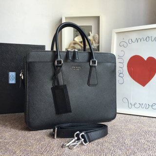 PRADA 2VE366B 新作ブリーフケース サイズ:36x28cm