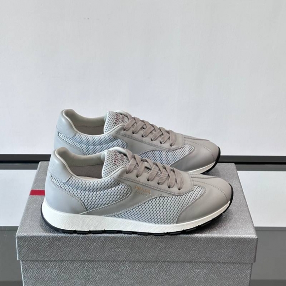 プラダ メンズ スニーカー 39-45