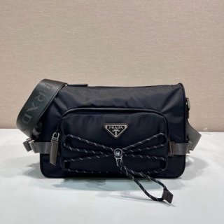 PRADA 2VH192 リナイロンメッセンジャー サイズ:28x17.5x10cm PRADA 2VH192 リナイロンメッセンジャー サイズ:28x17.5x10cm