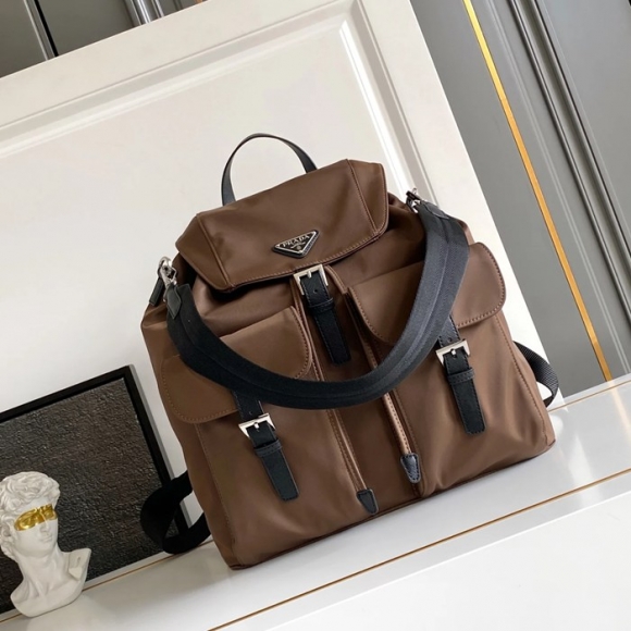 PRADA 2VZ110 ナイロン ゴールド ショルダーバッグ、リュックサック ナイロン、クラシック 39x34x15cm サイズ:39x34x15cm PRADA 2VZ110 ナイロン ゴールド ショルダーバッグ、リュックサック ナイロン、クラシック 39x34x15cm サイズ:39x34x15cm