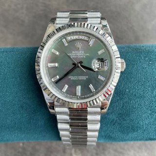 ROLEX 228236 デイデイト 40mm ブラックシェル 自信持てる ROLEX 228236 デイデイト 40mm ブラックシェル 自信持てる